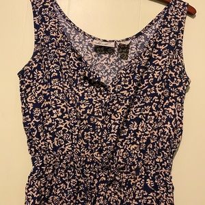 Cute patterned jumpsuit!